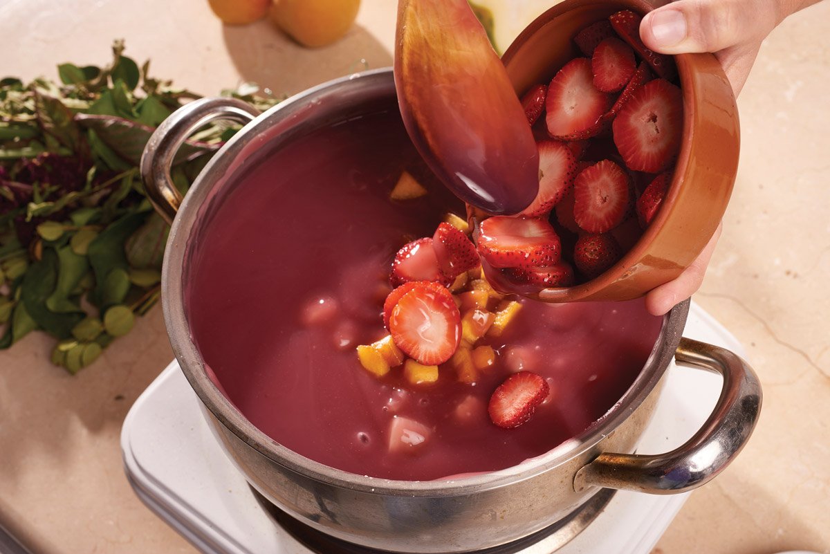 Colada morada, la más esperada Revista Maxi Online