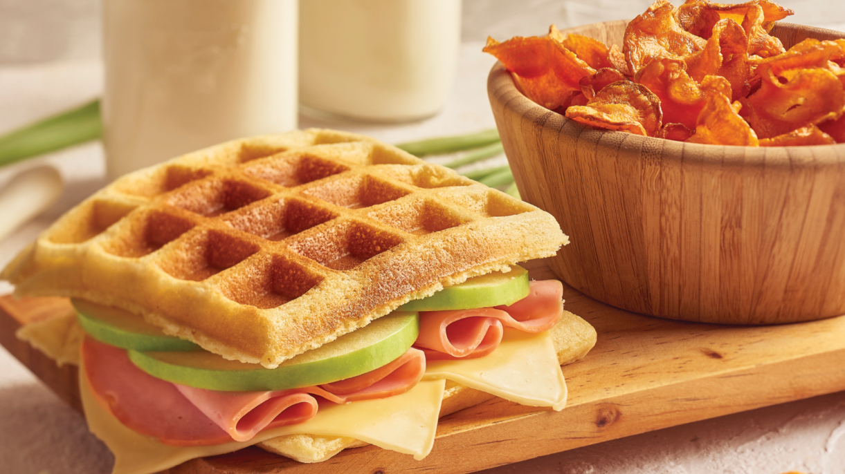 Waffle sándwich y chips de zanahoria Revista Maxi Online