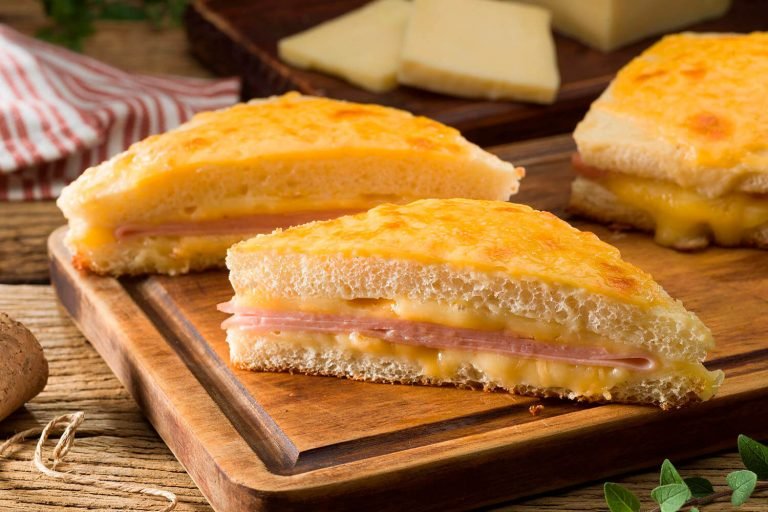 Croque Monsieur con queso Mountyer